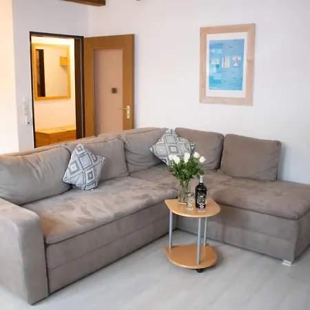 Lovely In Elkeringhausen With Roof Terrace דירה